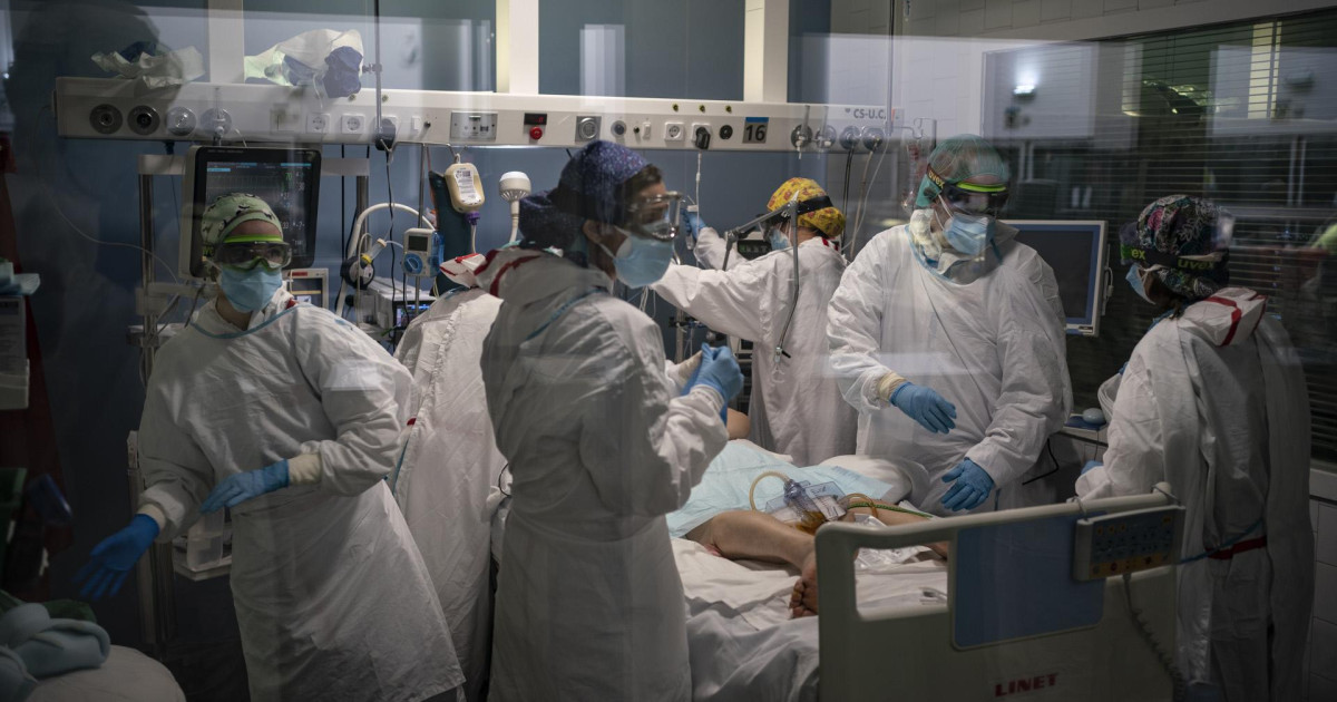 La pandemia ha causado ya 17 millones de muertes en el mundo, muchas de ...