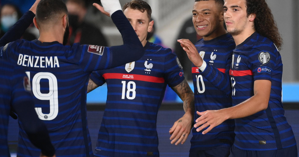 Con goles de Benzema y Mbappé, Francia cierra con victoria su ...