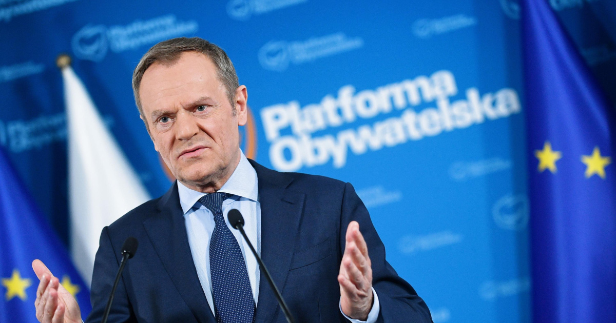 Donald Tusk rozpoczyna swoją kadencję w Polsce od odrzucenia przywództwa mediów publicznych