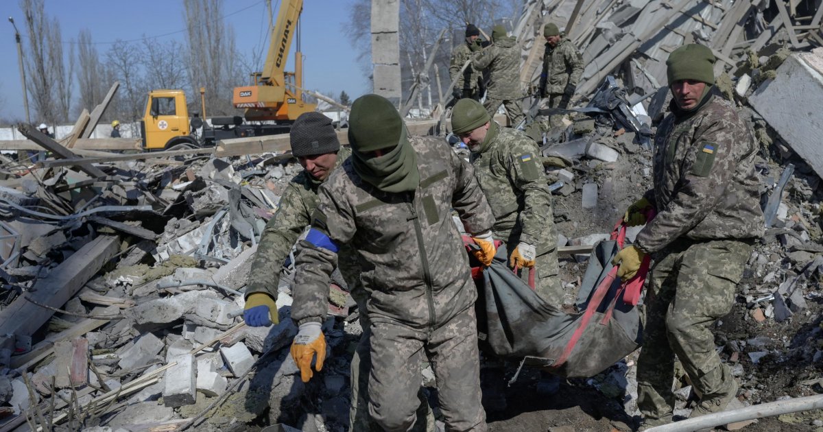 Tratan los cuerpos de sus soldados como basura: cómo Rusia lidia