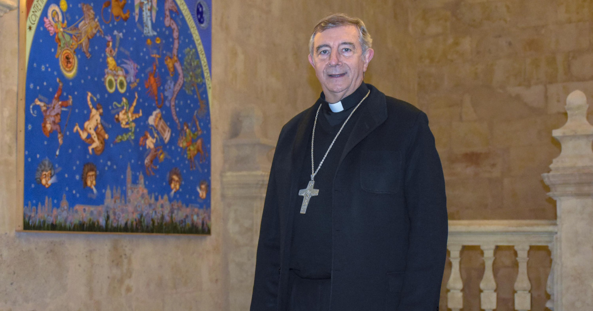 El obispo de Salamanca y Ciudad Rodrigo: «La familia no está siendo cuidada por el poder»