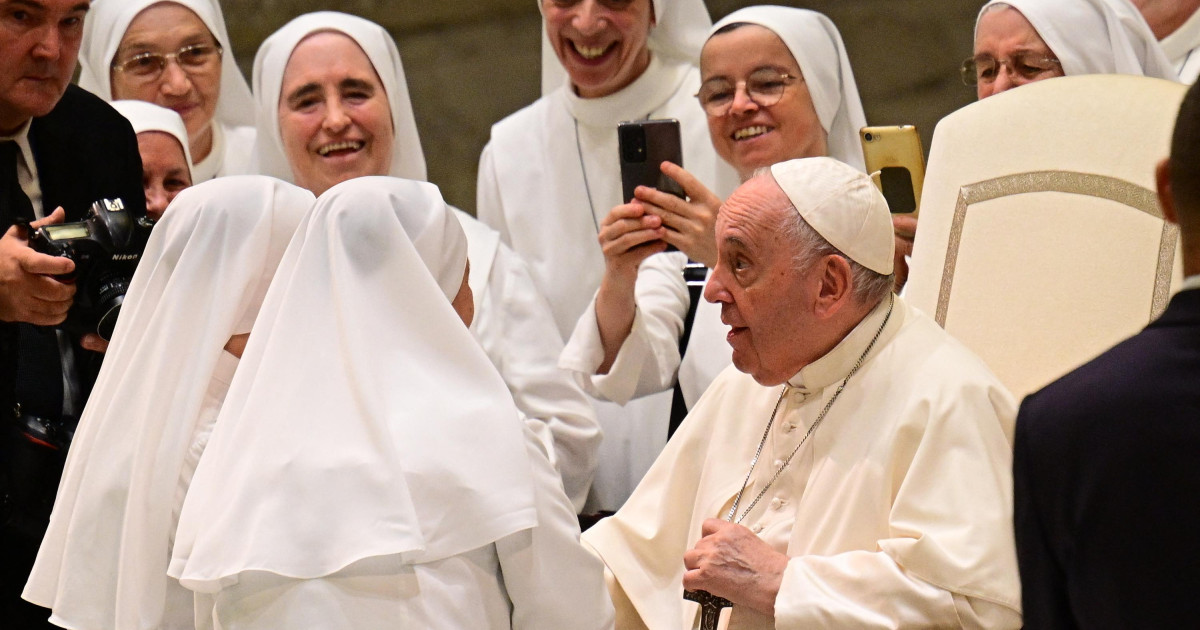 Una visión diferente de Francisco hablan diez monjas contemplativas