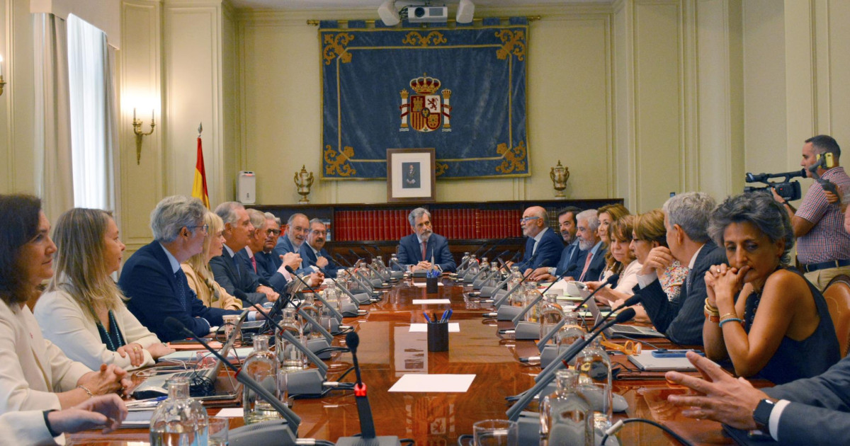 Vocales conservadores y progresistas del CGPJ se reúnen «sin nombres ...
