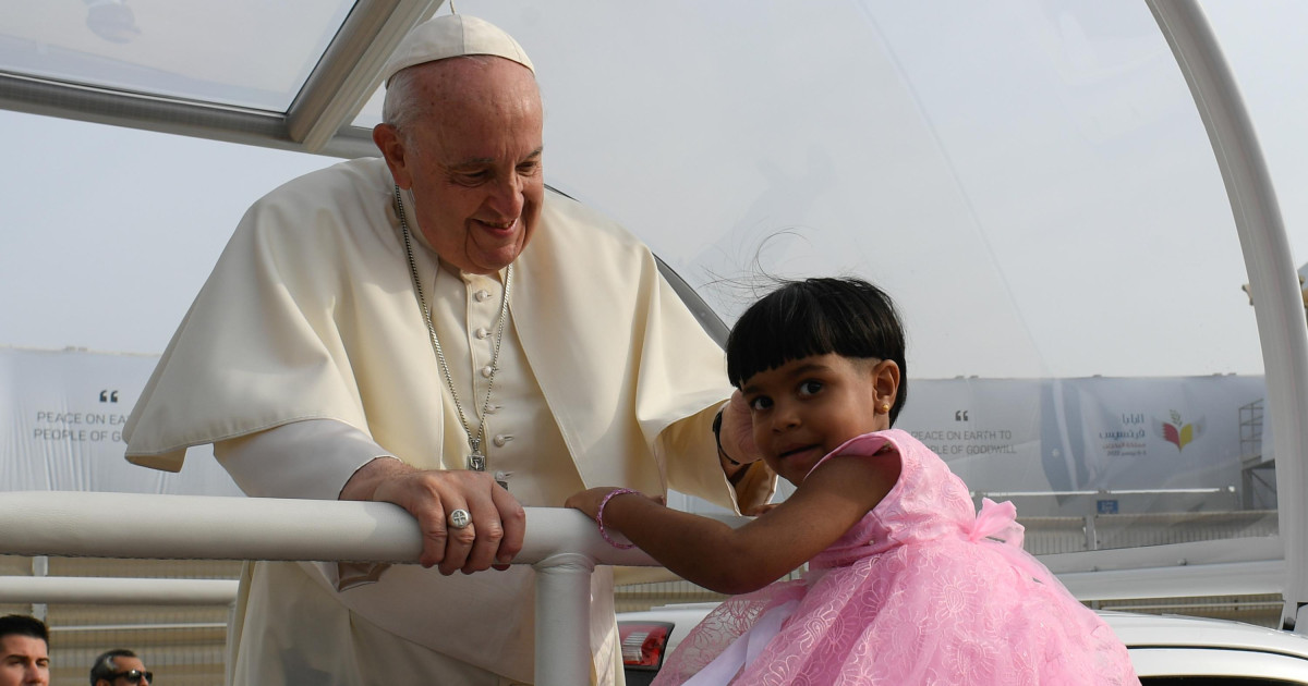 El Papa llama a los jóvenes a no comportarse como «turistas de la vida»
