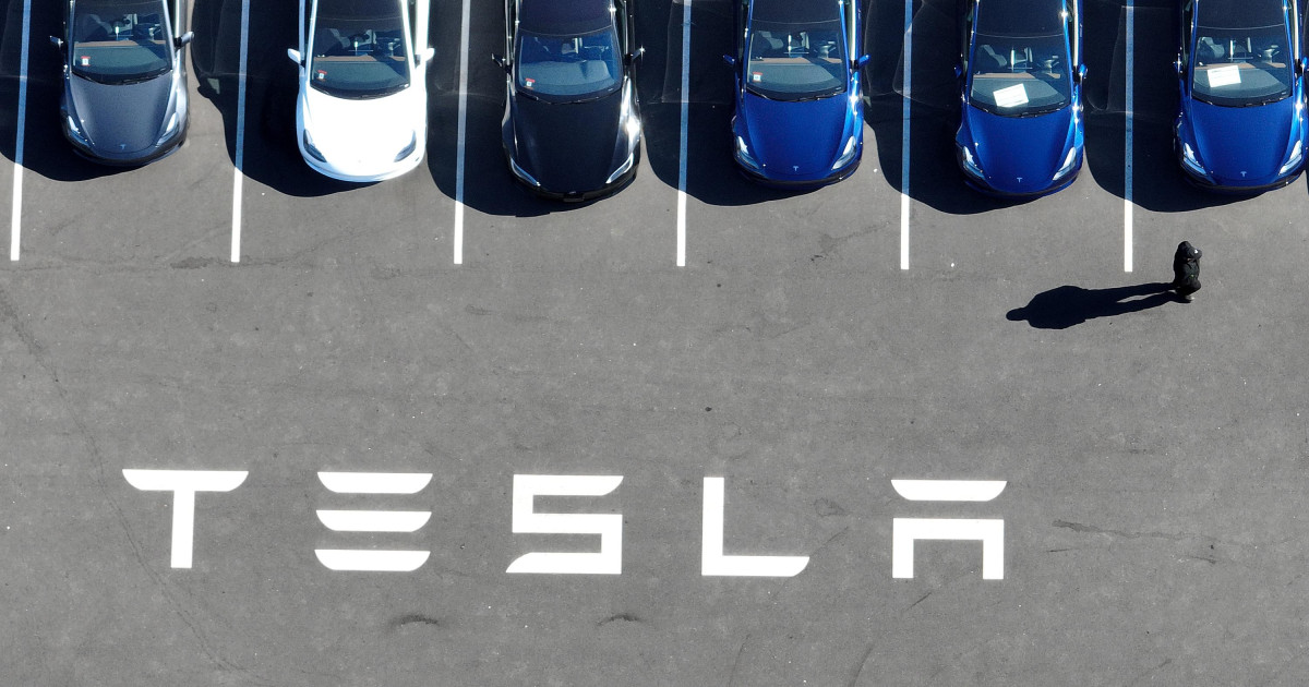 Elon Musk vende acciones de Tesla por valor de 3.500 millones de dólares