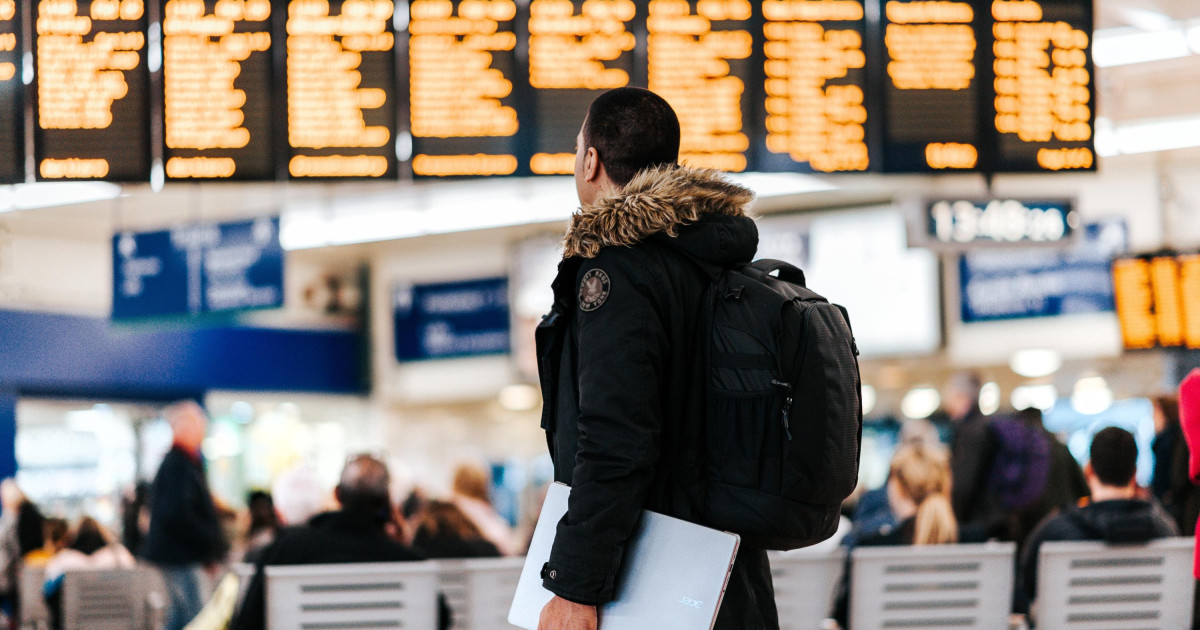 Nuevas restricciones a los líquidos en los equipajes de mano en los  aeropuertos de la UE