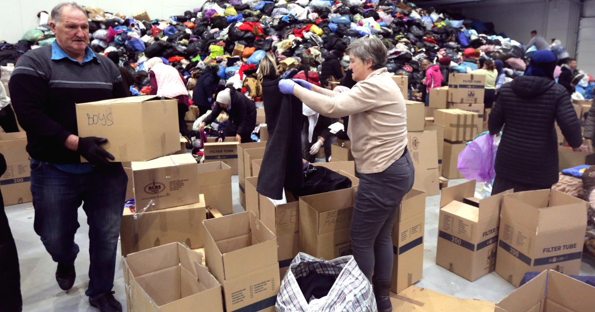 Dónde donar ropa, pañales y otros productos para los niños afectados por el  terremoto de Turquía y Siria