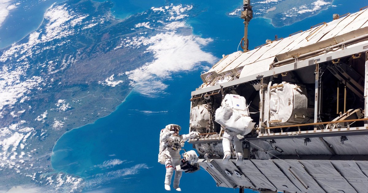 El rescate a los astronautas varados en la Estación Espacial Internacional  se retrasará hasta septiembre