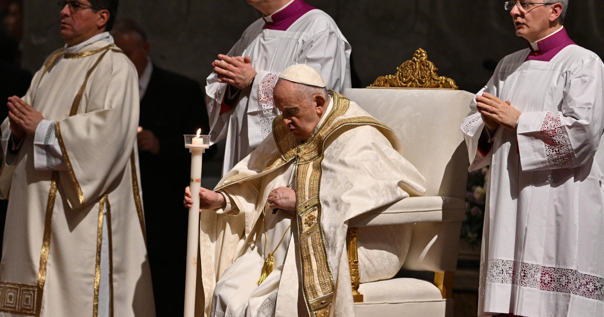 Directo | El Papa Francisco preside la Vigilia Pascual