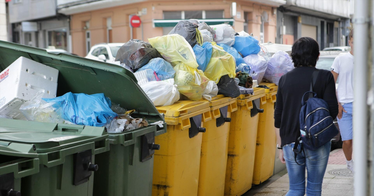 Huelga indefinida de la recogida de basura en Vigo en plena semana del ...