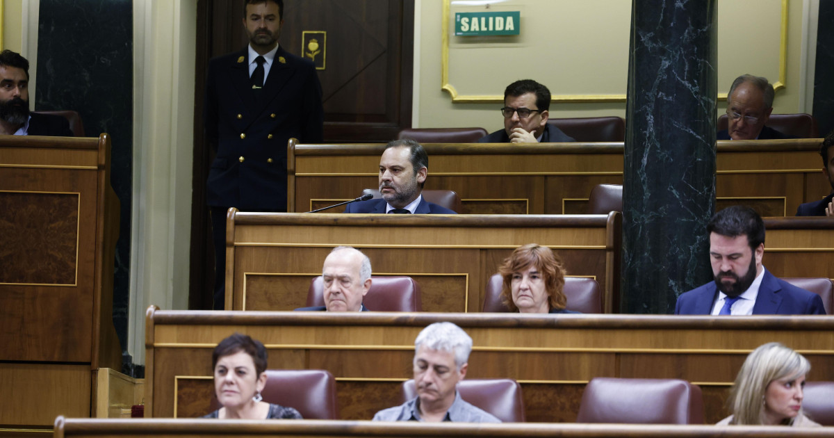 Ábalos vota a favor de la comisión de investigación que él mismo ha ...