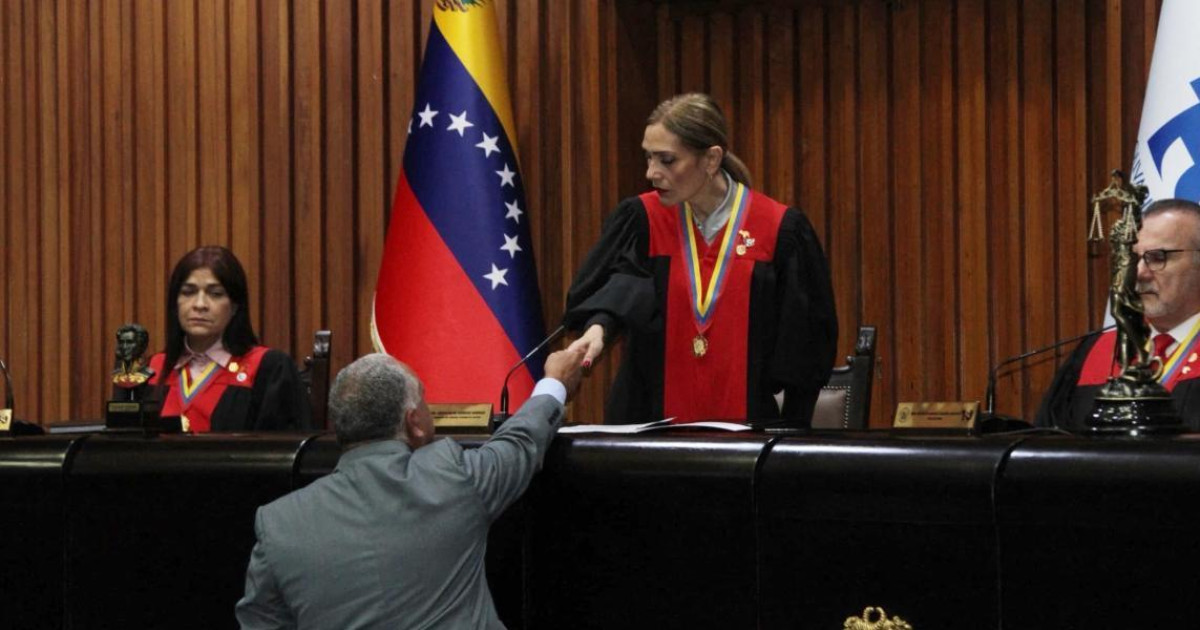 El Supremo de Venezuela reelige a Maduro como presidente pese a las ...