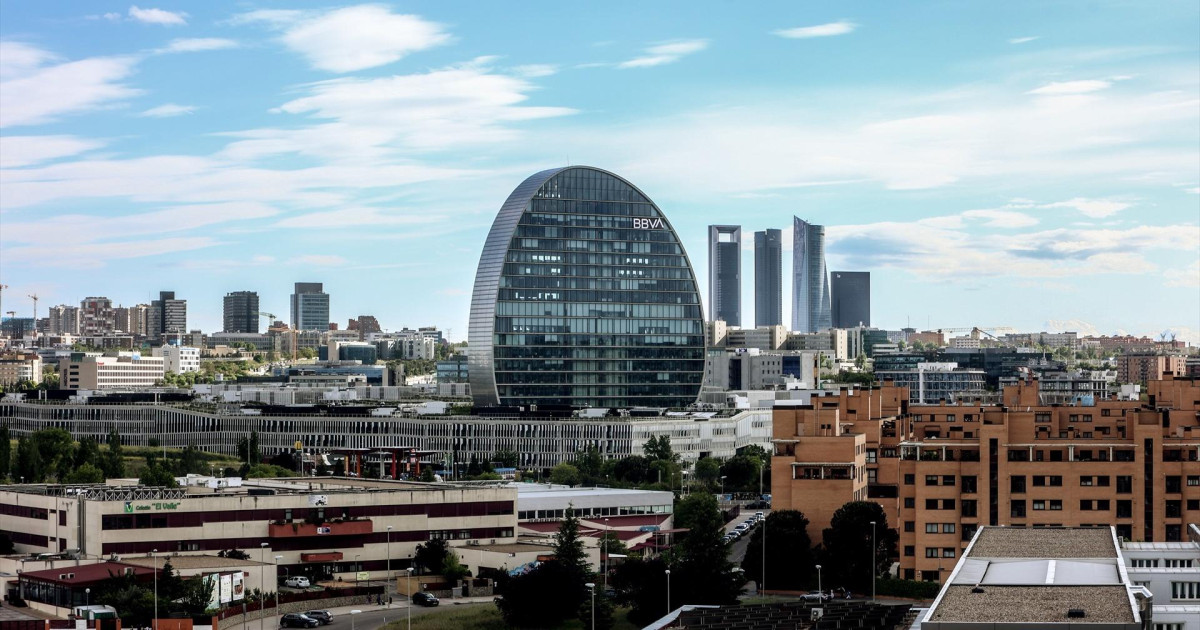 Uno de los principales accionistas de BBVA abandonó el banco por la opa ...