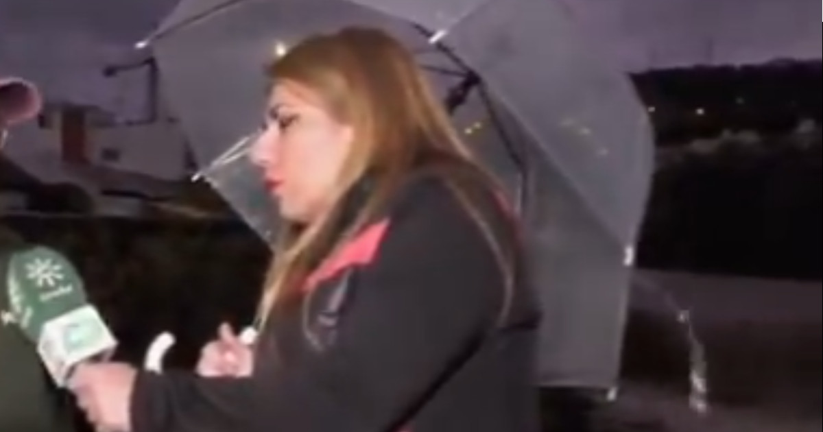 Un espontáneo insulta a Sánchez durante una conexión en Canal Sur ...