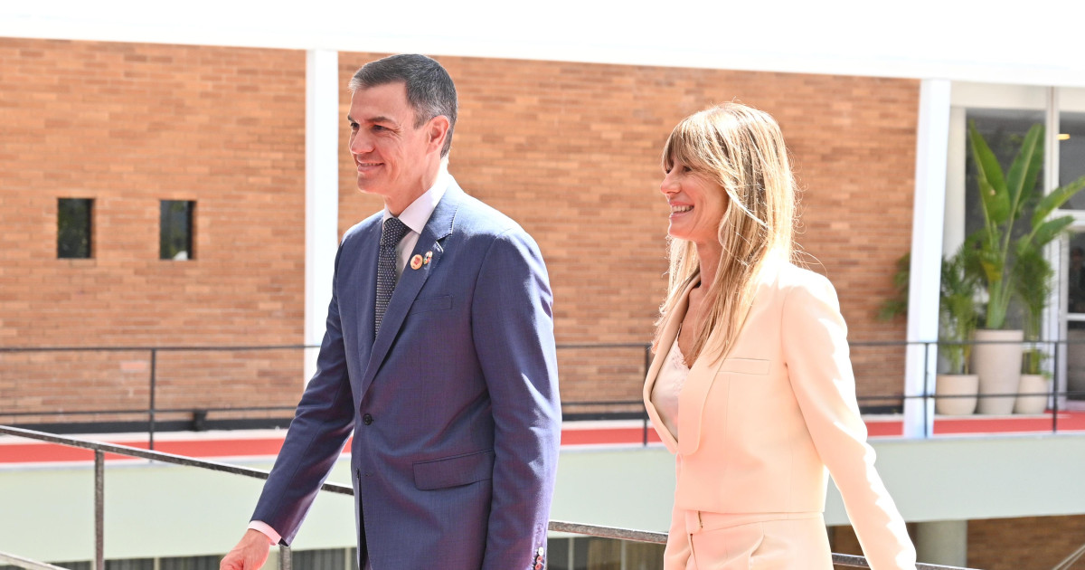 Sánchez disfruta de dos días de turismo en China con Begoña Gómez antes del  inicio de la agenda oficial