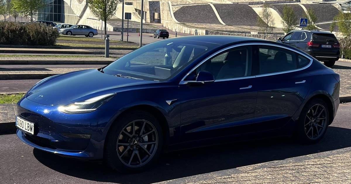 Las ventas de Tesla, propiedad de Elon Musk, bajan un 50,3 % en la UE ...