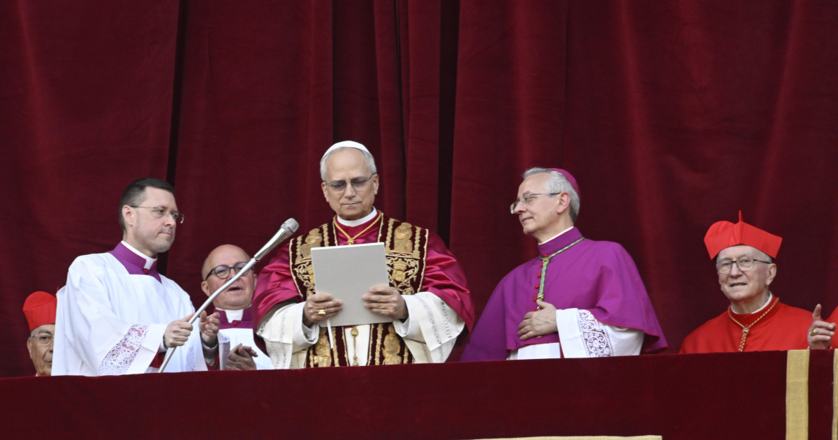 Lea el texto íntegro del primer discurso del Papa León XIV