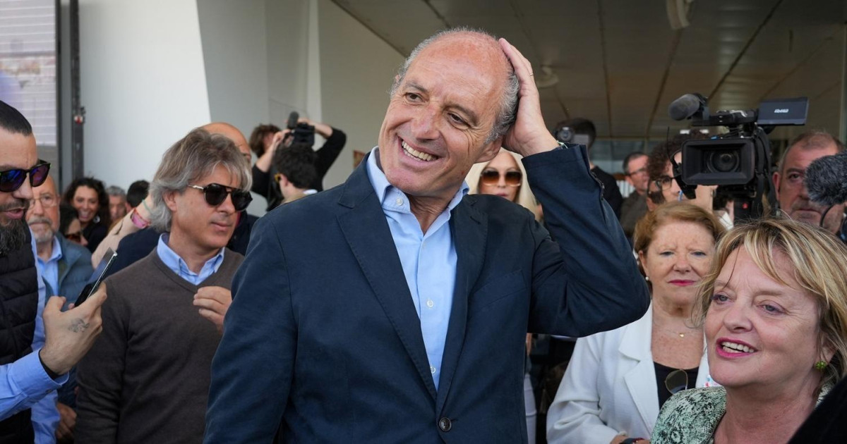 Camps anuncia que no optará a presidir el PP de la Comunidad Valenciana