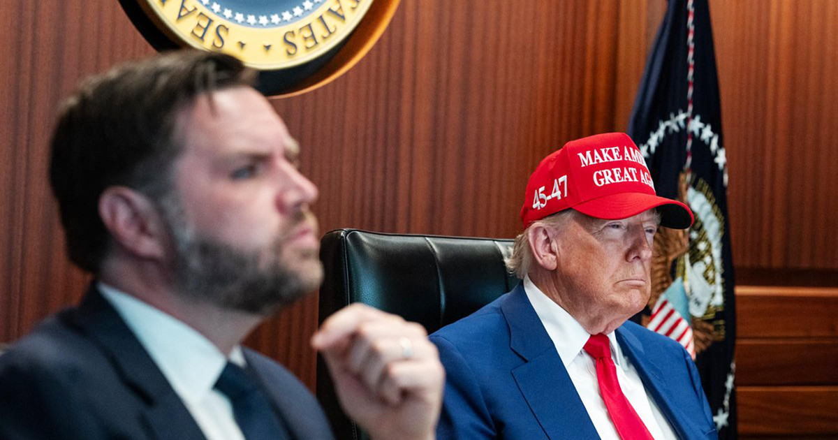 Trump abre la puerta a un «cambio de régimen» en Irán mientras que su ...