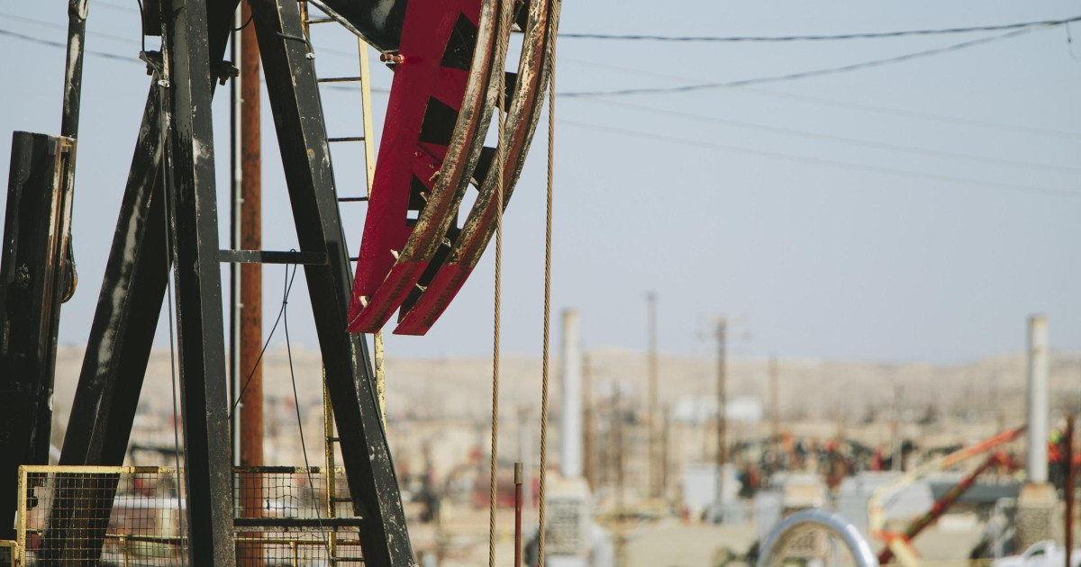 España dispara un 80 % la compra de gas a EE.UU. ante la presión de Trump