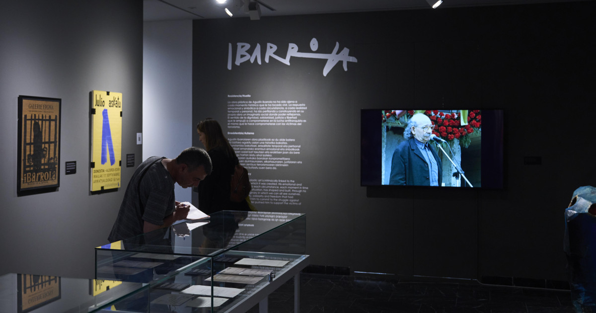 Una exposición en Vitoria recuerda la lucha por la libertad de Ibarrola ...