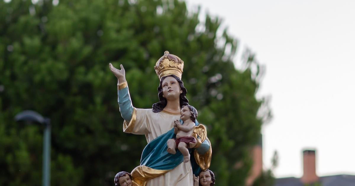 La Colonia de los Ángeles en Pozuelo celebra sus fiestas en honor a su