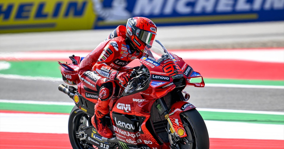 Márquez pierde la pole tras una caída al final y Marco Bezzecchi saldrá ...