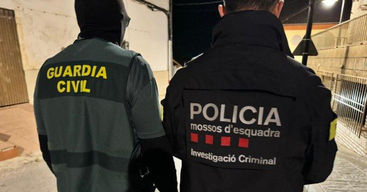 Detenidos unos padres por vender a su hija de 14 años por 5.000 euros ...