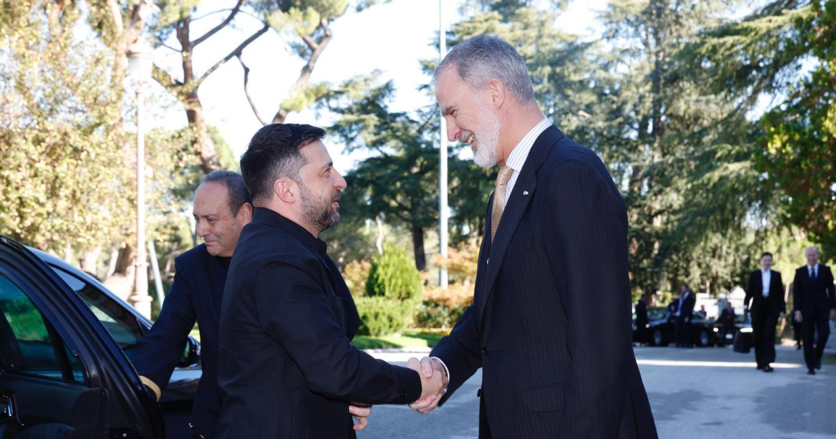 Casa Real: El Rey reitera a Zelenski el apoyo de España a Ucrania y a ...