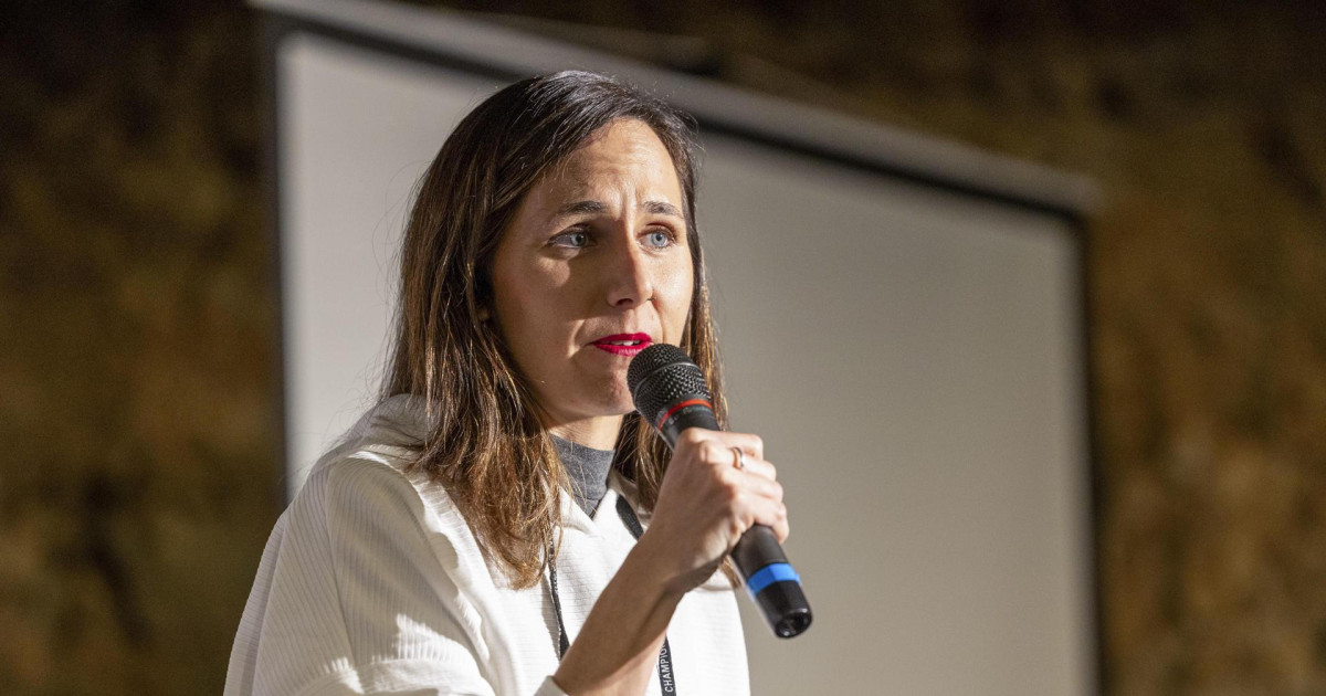 Podemos acusa a Sánchez de echar a la izquierda «en brazos del PP y Vox»