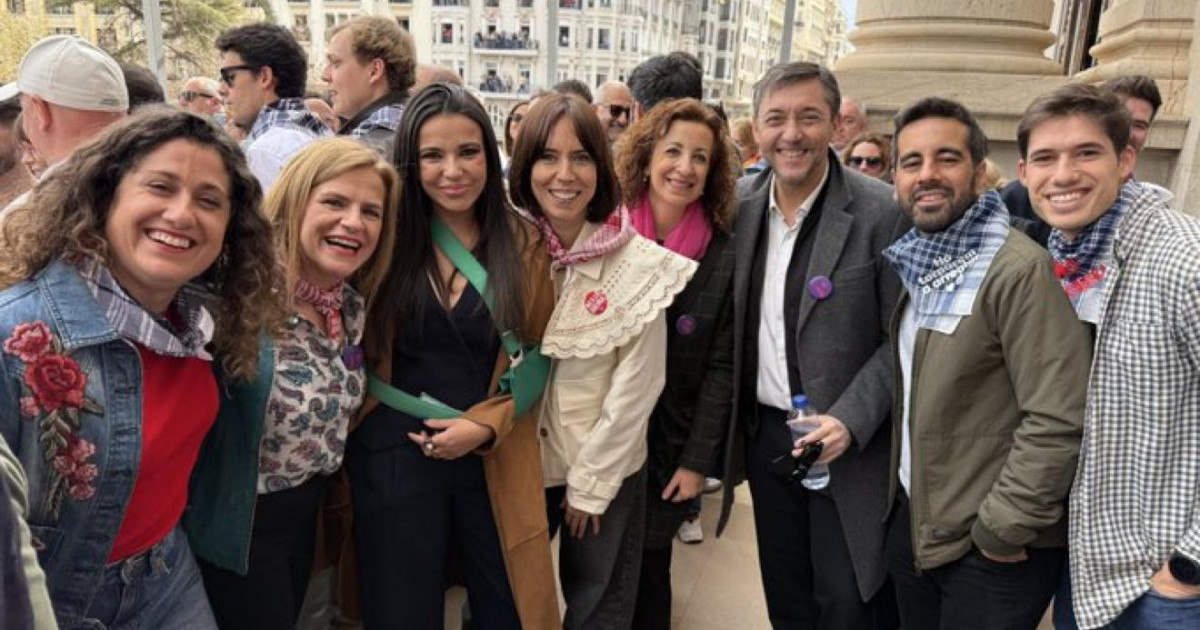 El PSOE monta una fiesta con Elena Reinés, Sarah Santaolalla, Cristina Almeida y Manuela Carmena para gobernar los próximos 10 años