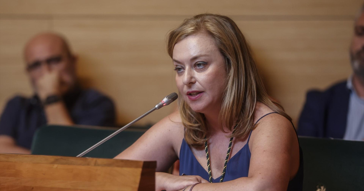 La abstención de Vox permite al PSOE y Compromís reprobar a la ...