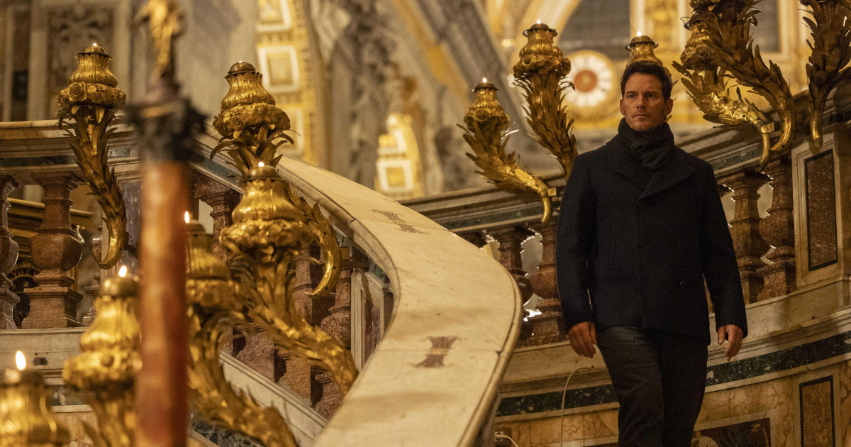 El documental de Paula Ortiz con el Papa León XIV sobre la tumba de San Pedro sobrecoge a Roma