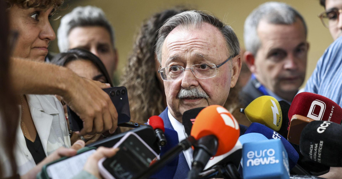 Vivas evita los reproches a la Unión Europea y le pide que ayude en la devolución de «todos» los inmigrantes