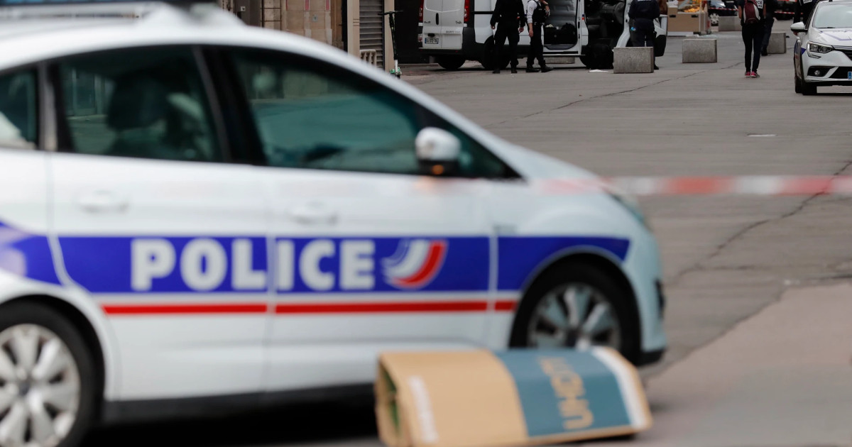 Une prof d’espagnol décède en France après avoir été poignardée par un de ses élèves
