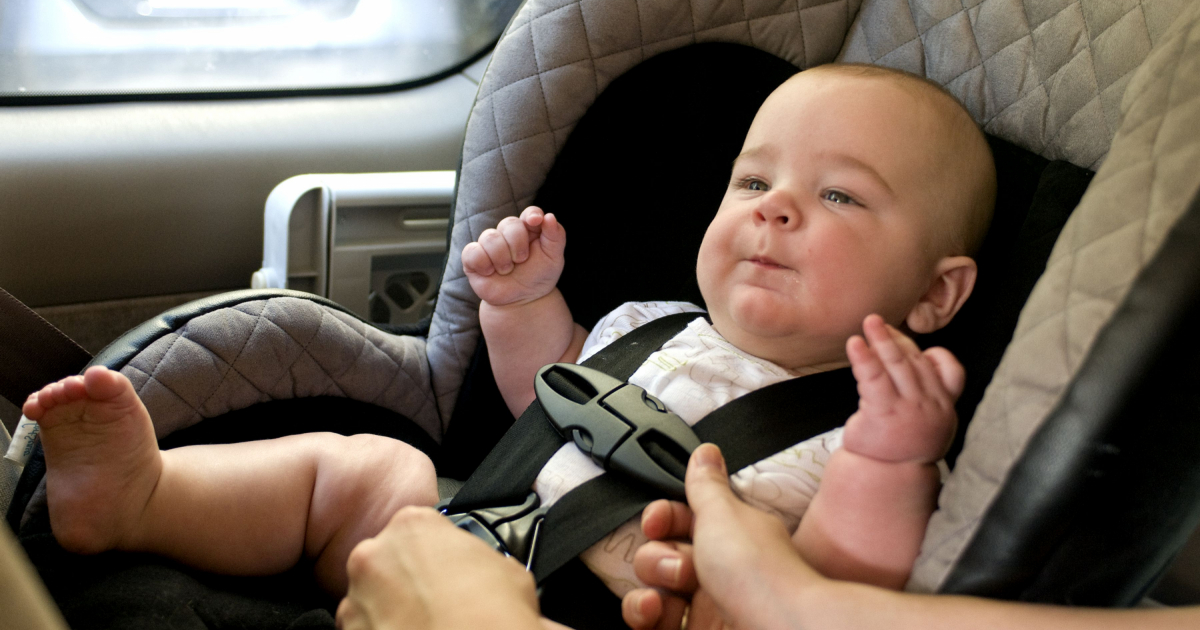 La DGT desaconseja el uso de estas cinco sillas de bebé para el coche