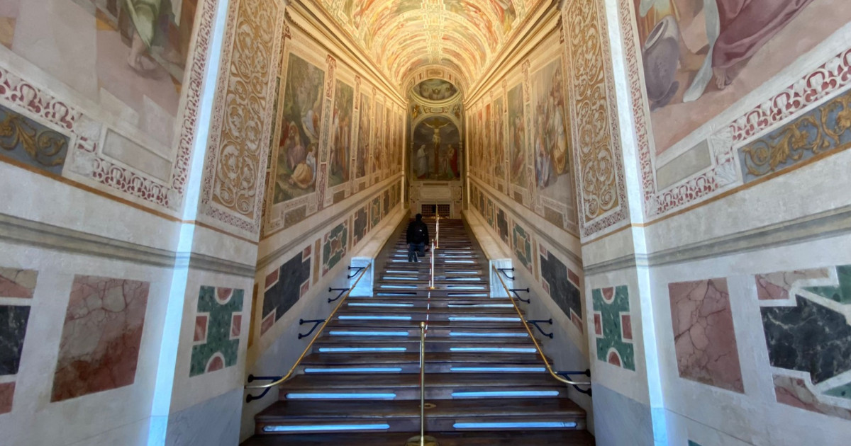 La Scala Santa se vuelve a llenar de peregrinos tras dos años de pandemia