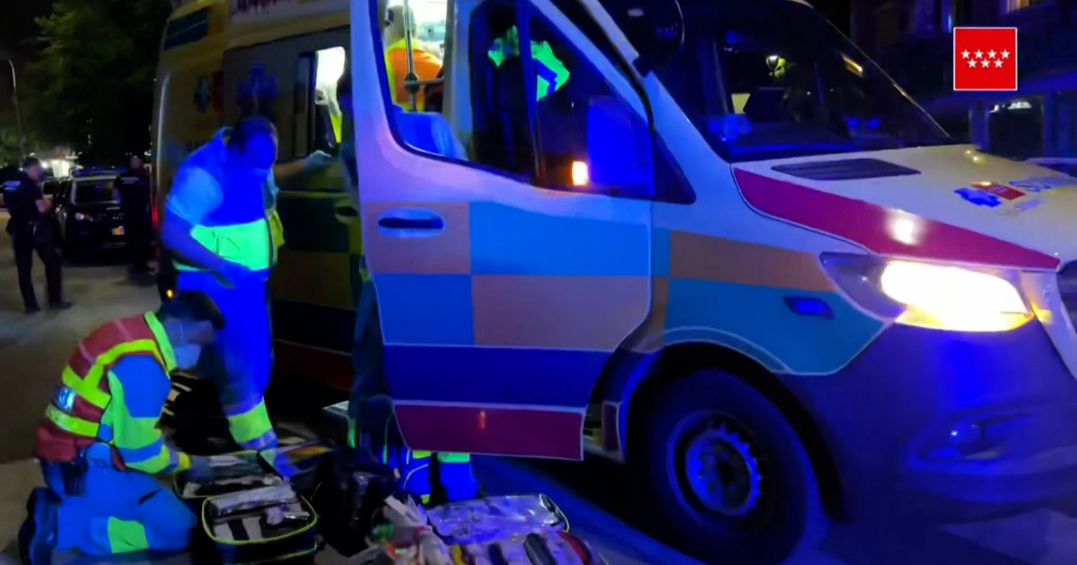 Un niño sufre un traumatismo severo tras precipitarse desde un cuarto piso