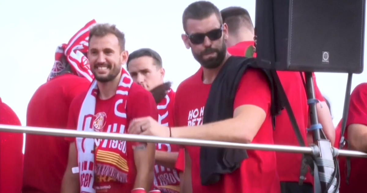 Girona se echa a la calle para celebrar los ascensos de sus equipos de ...