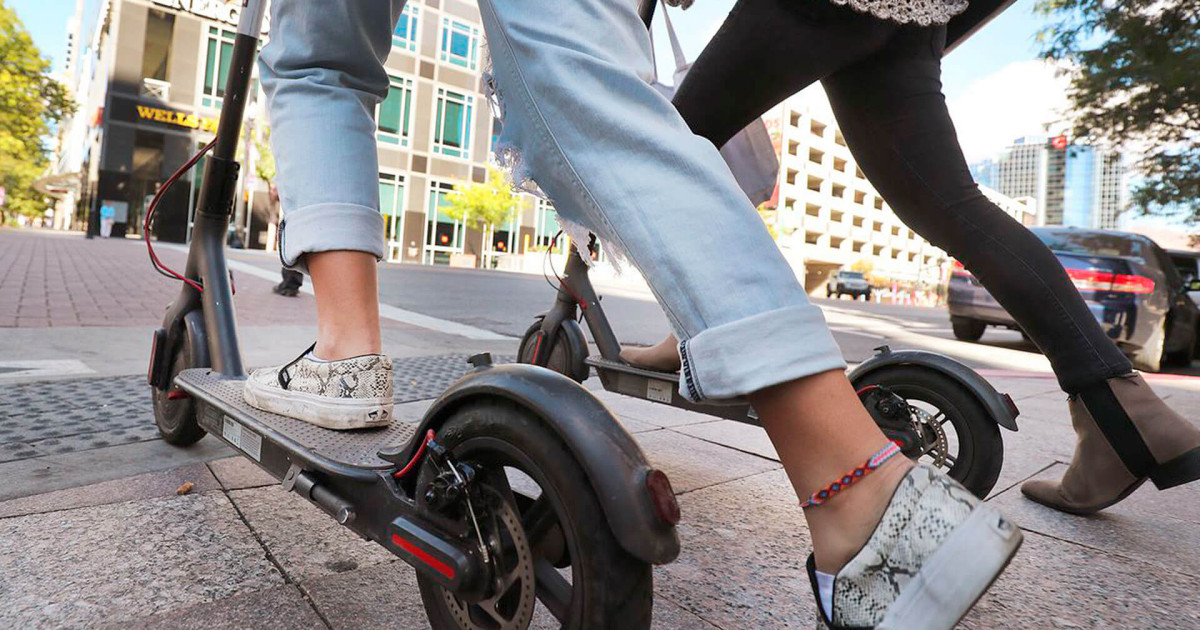 Los patinetes eléctricos, prohibidos en el transporte público a partir ...