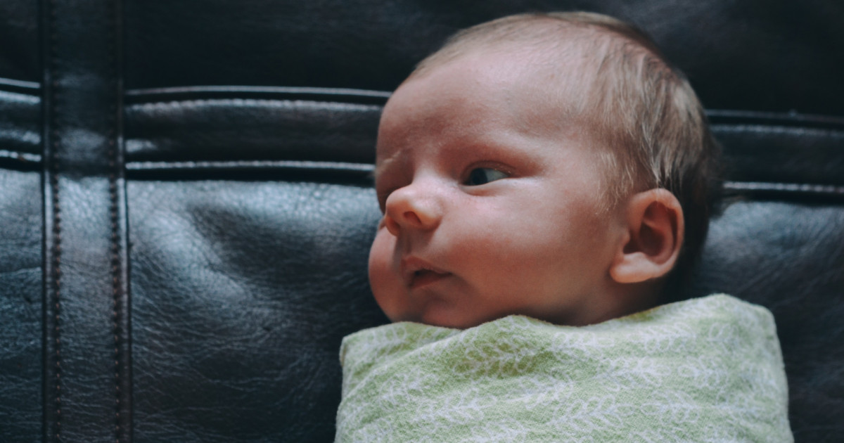 ¿Qué es la técnica del `swaddle´ y por qué tiene tantos detractores?