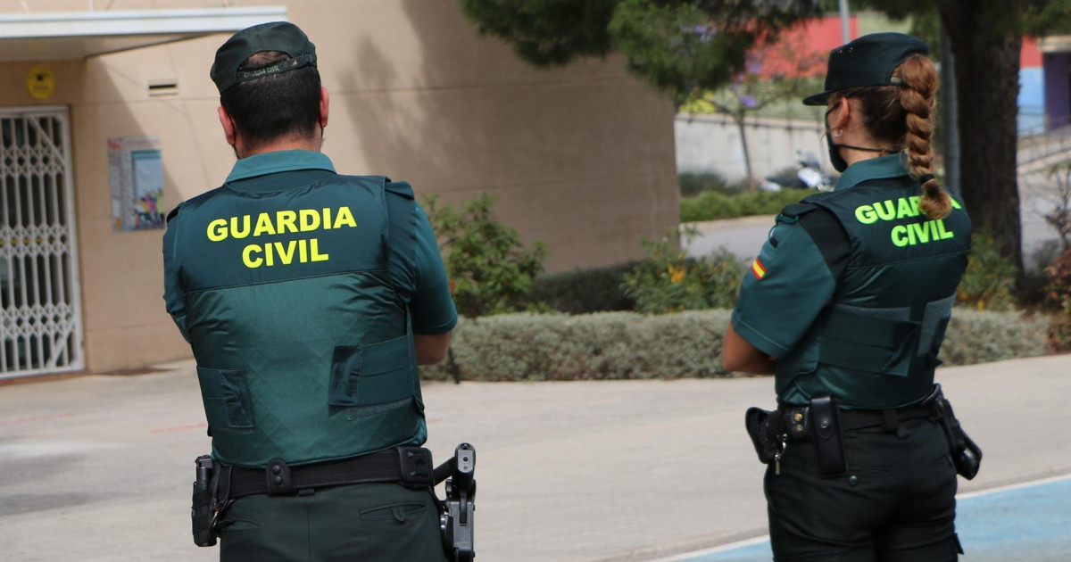 Un hombre se atrinchera en su casa de Toledo y lanza cócteles molotov ...