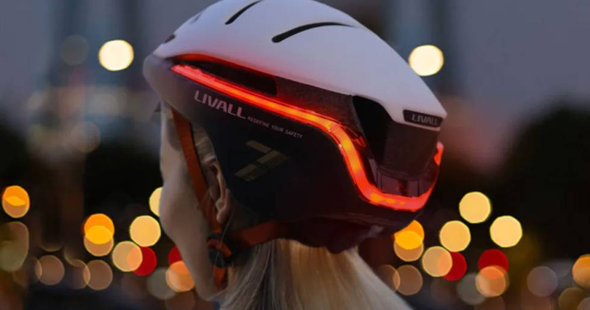 Así es el casco inteligente bicis o motos creado en la DGT