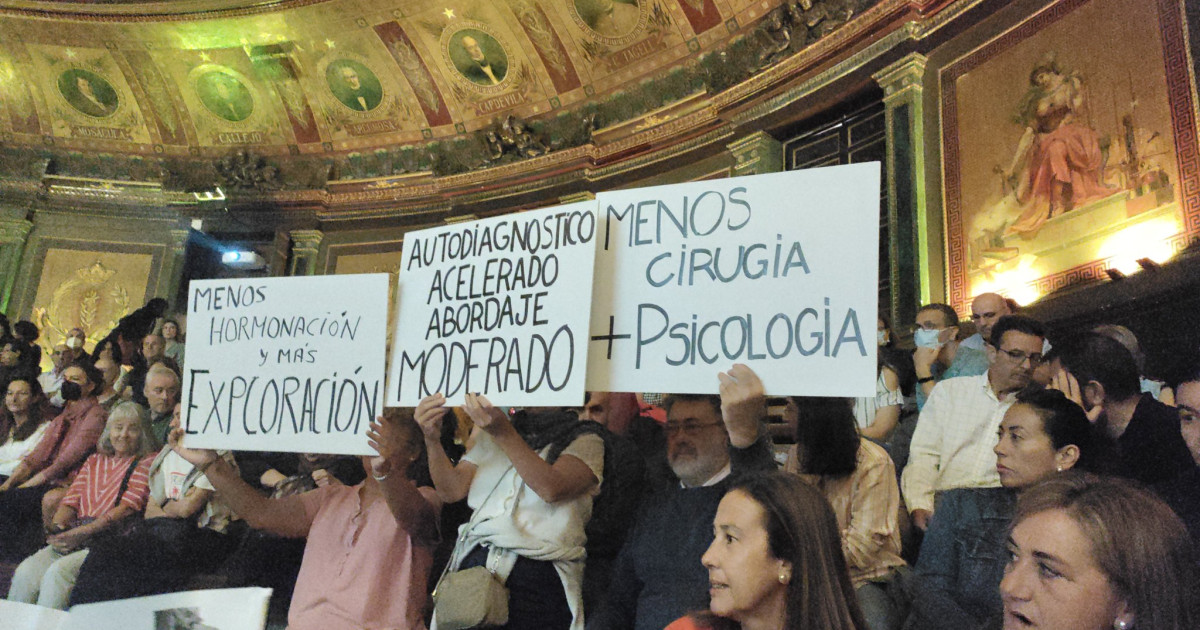 Colectivos feministas apoyan otra protesta contra la Ley Trans de ...