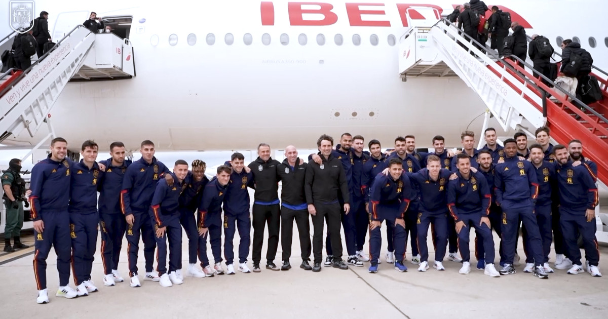 La selección pone rumbo a Jordania, la última parada antes del Mundial