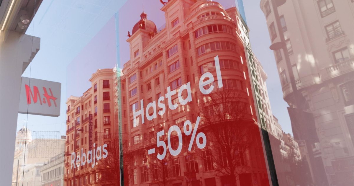 ¿Cuándo son las segundas rebajas de invierno 2023 en Zara, Mango y el