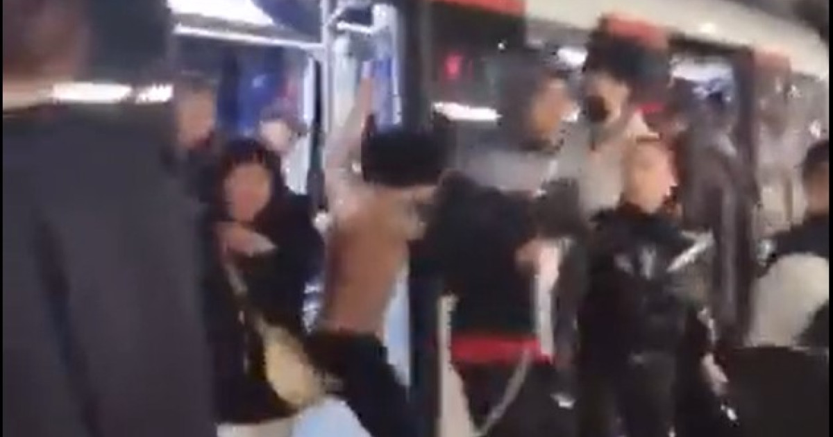 Una pelea multitudinaria entre bandas en el Metro de Batán se salda con ...