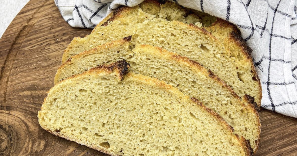 Ahora que en verano el pan se pone duro pronto, te enseñamos el truco definitivo para conservarlo perfecto 4 Merca2.es Beneficios de conservar el pan correctamente