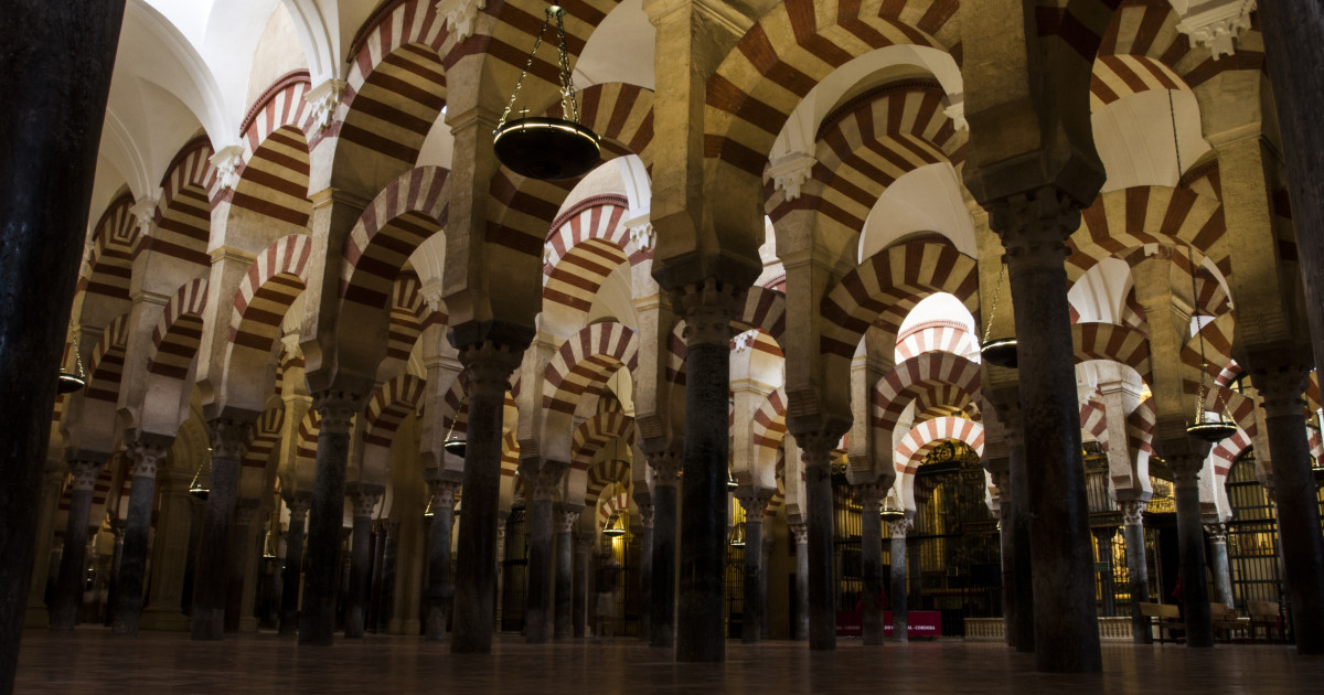 Mortadelo y Filemón visitarán la Mezquita de Córdoba en un nuevo álbum  publicado por Bruguera