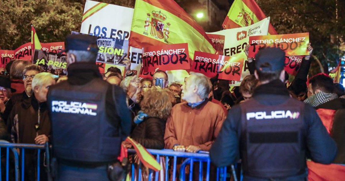 Miles de personas protestan por toda España contra la amnistía de ...